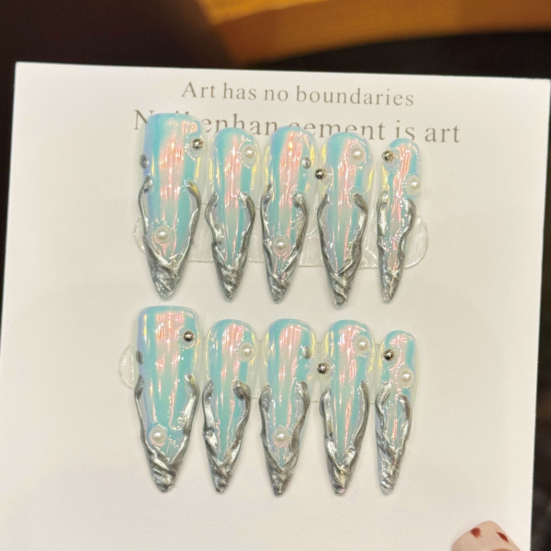 Nail Art Press On - 10 Adet Gümüş Aurora Uzun Stiletto