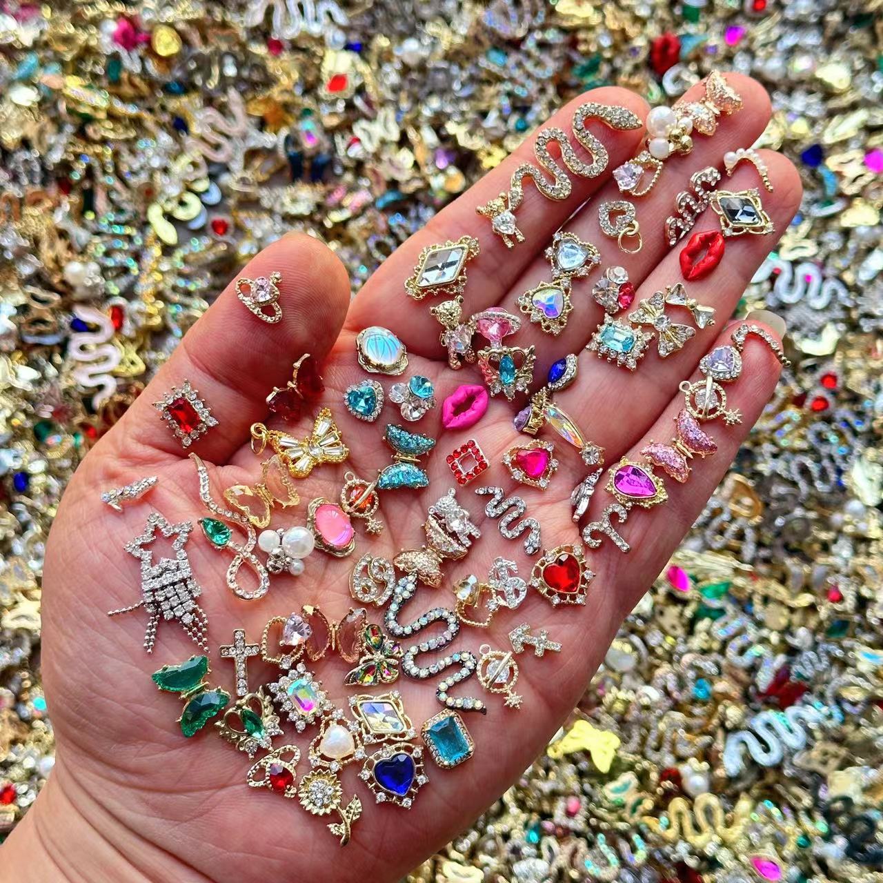 Toplu Lüks Karışık Alaşımlı Tı - Nail Art Valentines Day incelemesi ve fiyatı